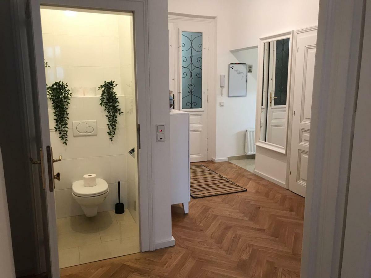 Leuhusen Orange Apartment Vienne Extérieur photo