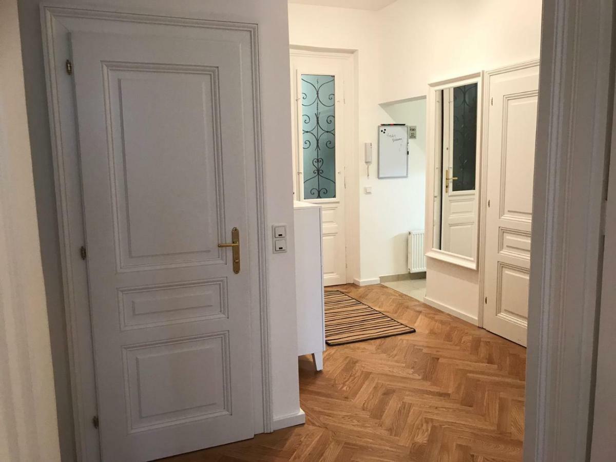 Leuhusen Orange Apartment Vienne Extérieur photo